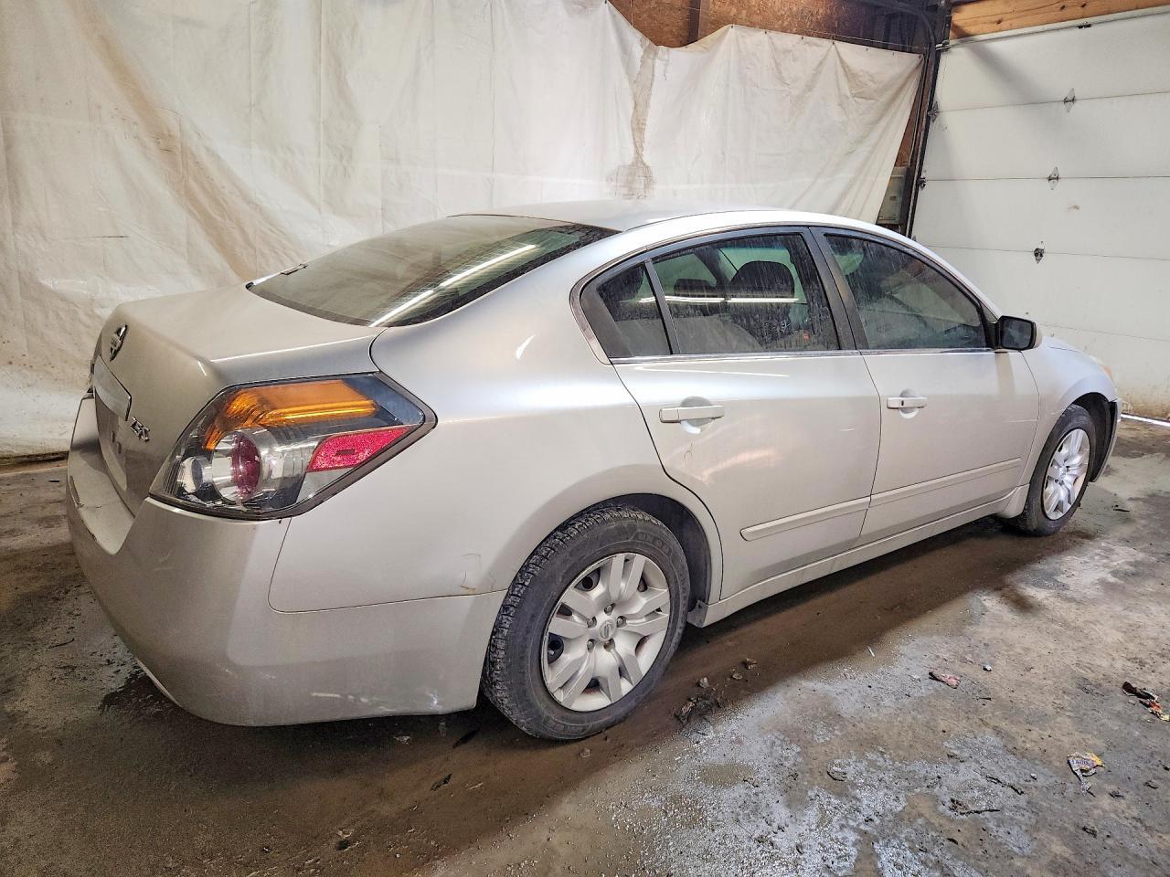 2013 Nissan Altima Base - zdjęcie 3