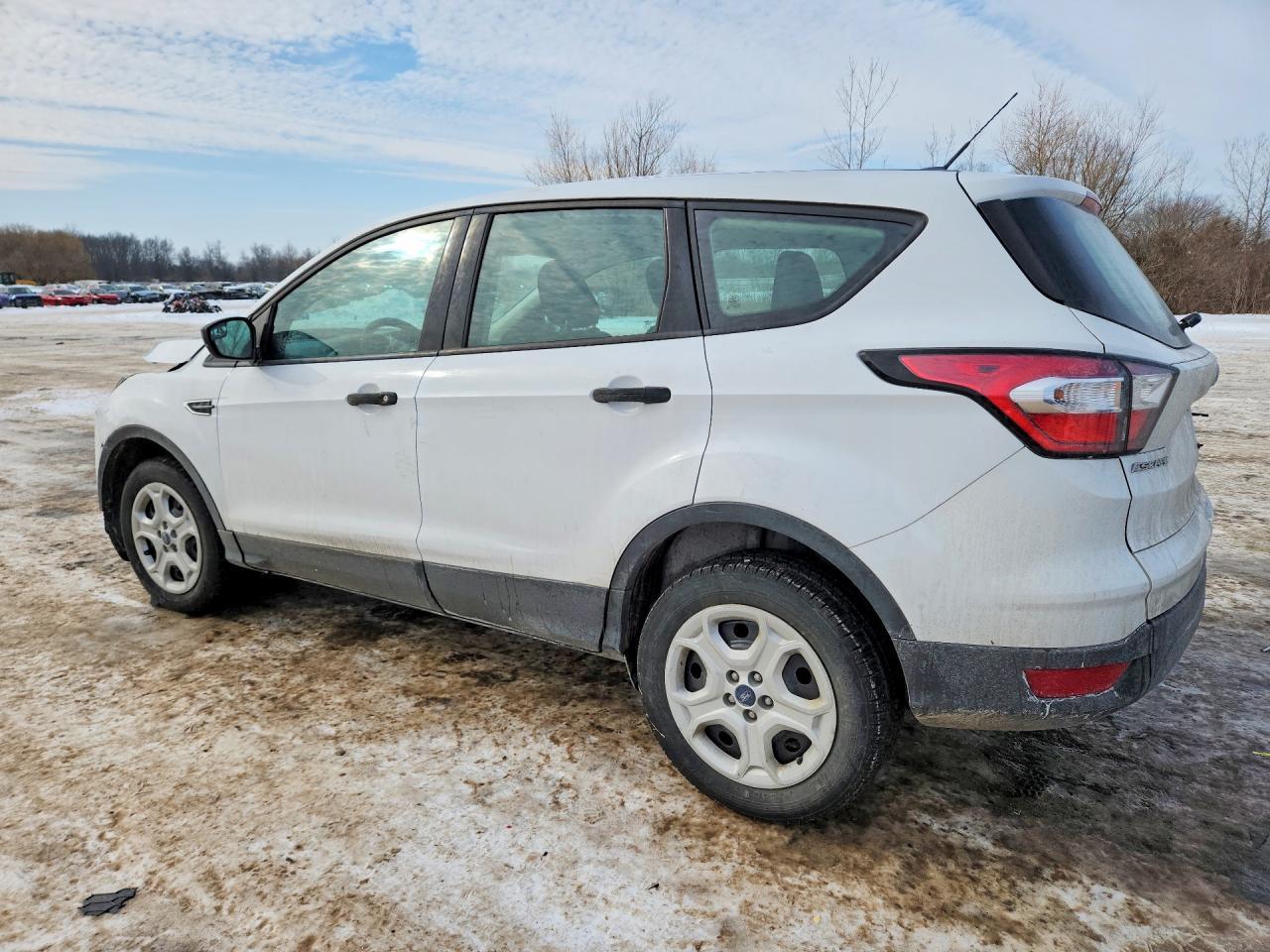 2018 Ford Escape S - zdjęcie 2