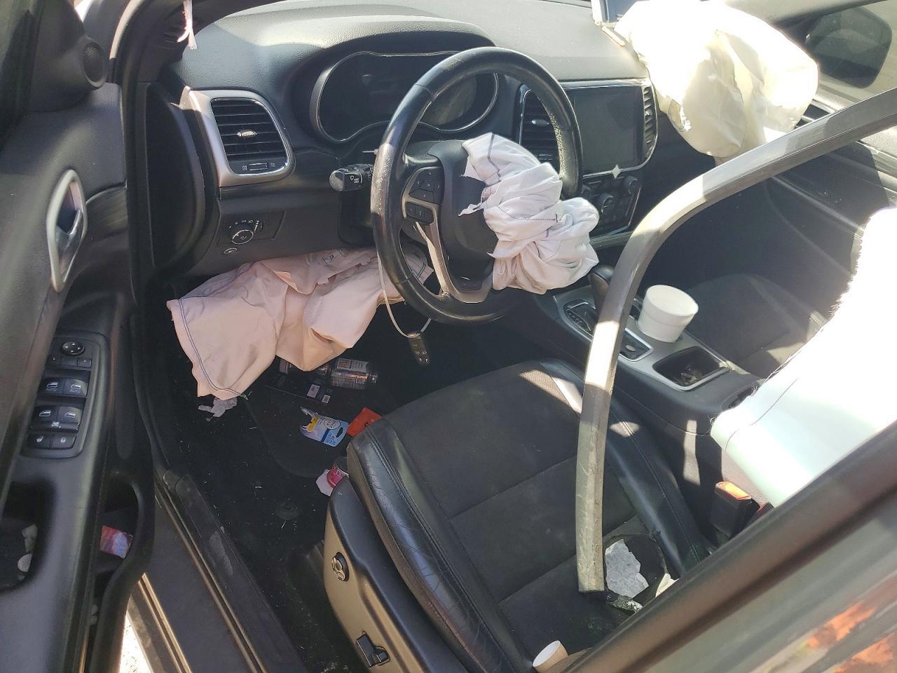 2019 Jeep Grand Cherokee Laredo - zdjęcie 8