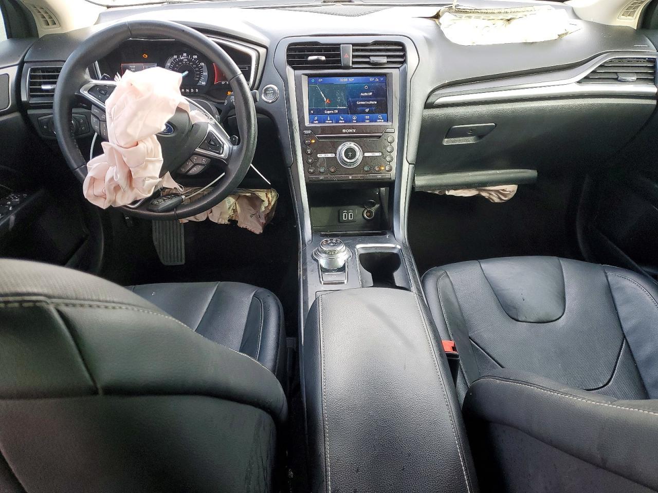 2020 Ford Fusion Titanium - zdjęcie 8