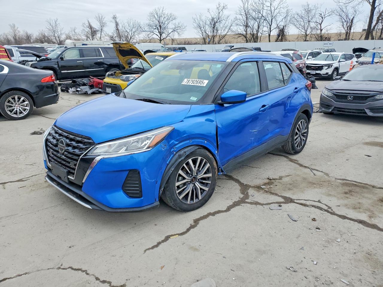 2021 Nissan Kicks Sv - zdjęcie główne