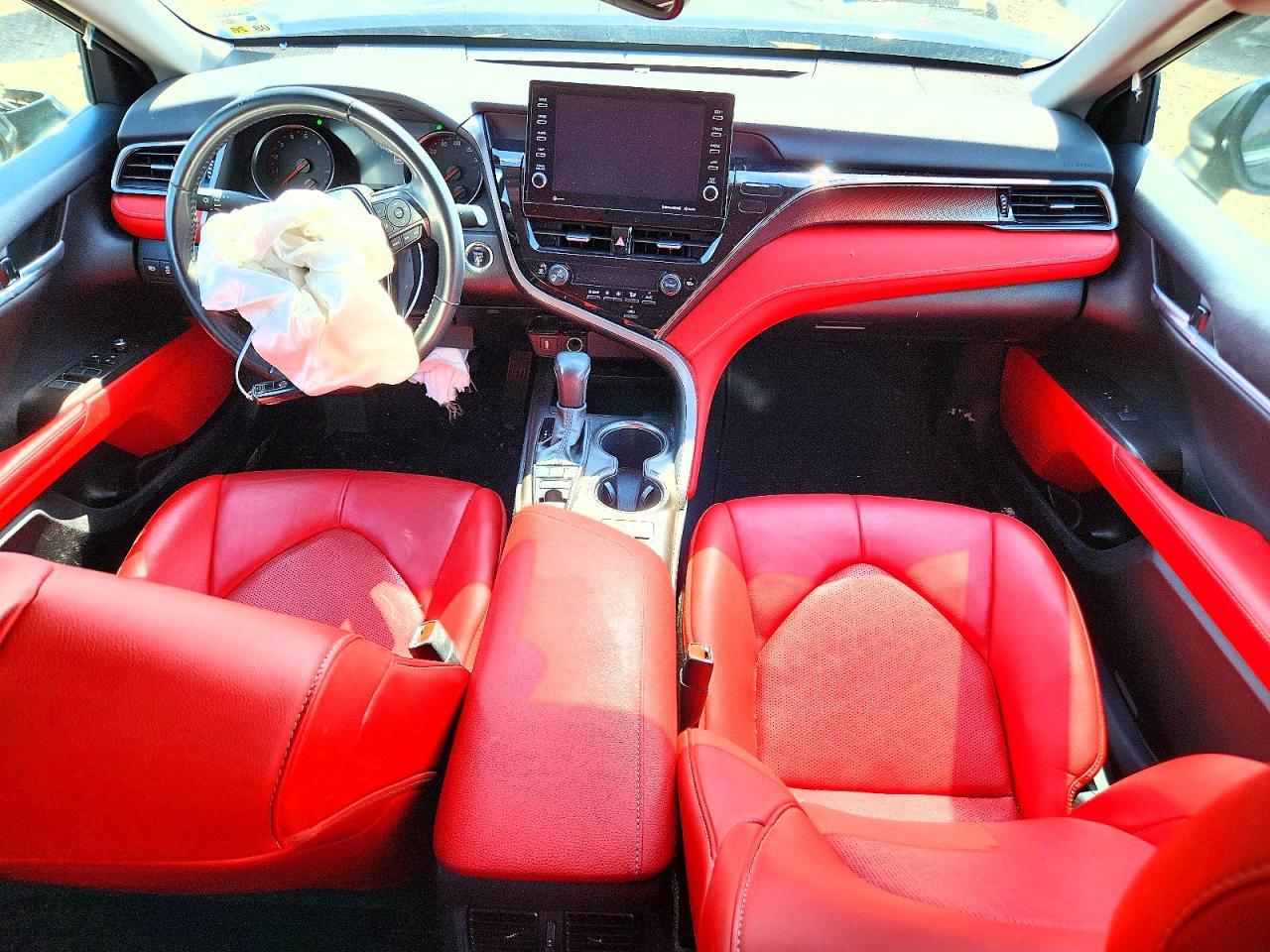 2022 Toyota Camry Xse - zdjęcie 8