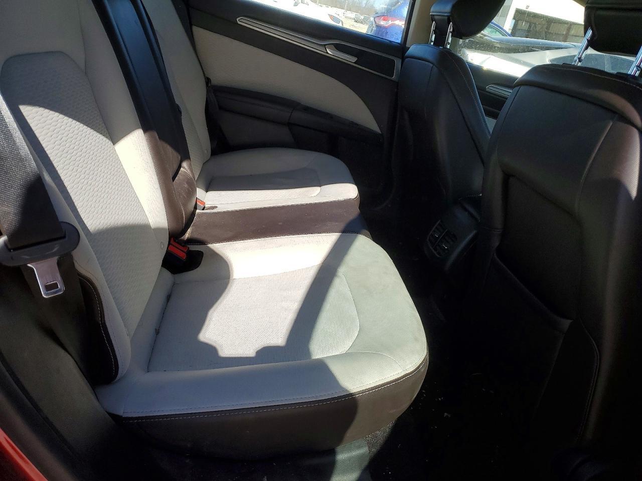 2020 Ford Fusion Se - zdjęcie 10