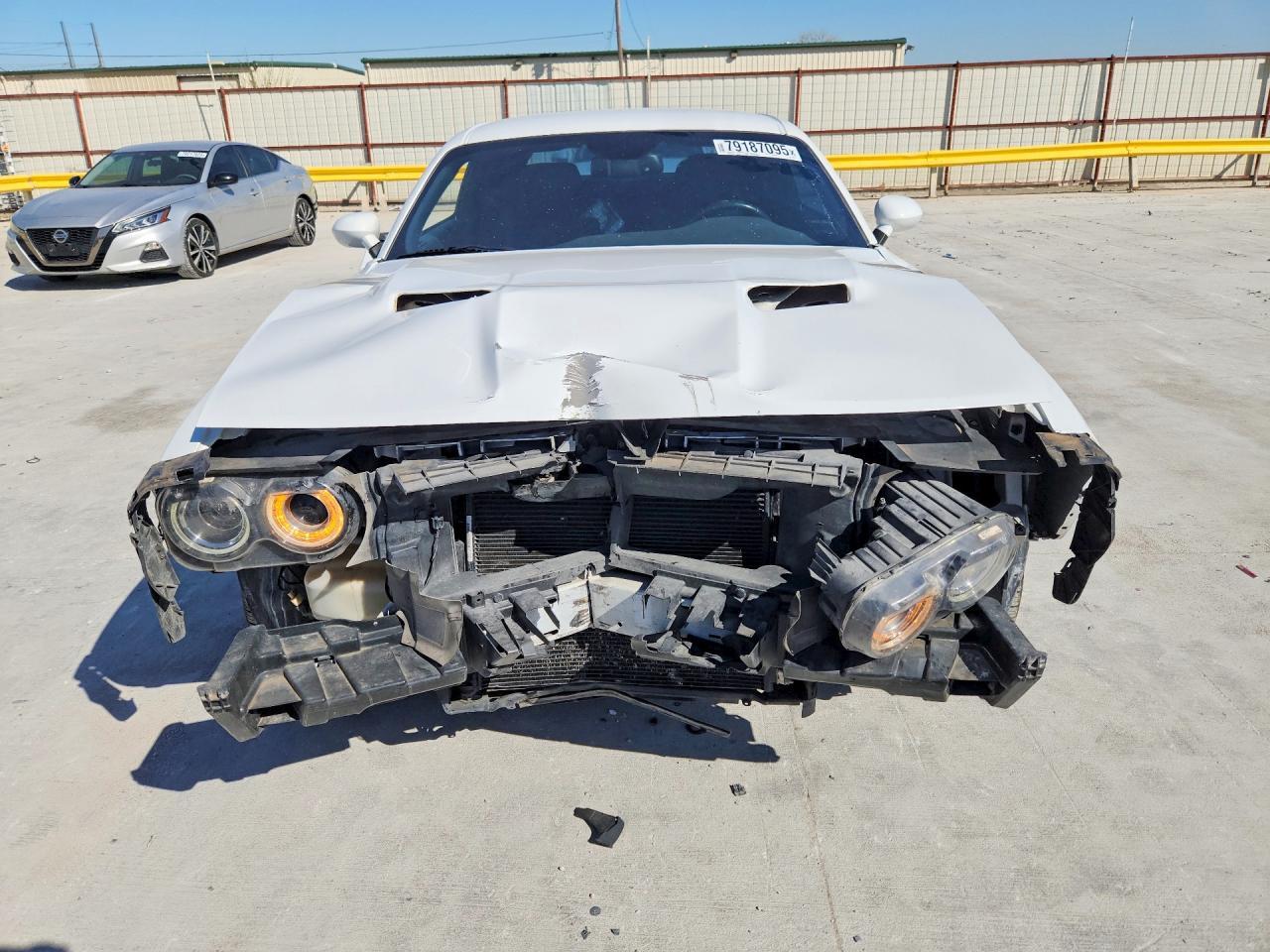 2015 Dodge Challenger Sxt - zdjęcie 5