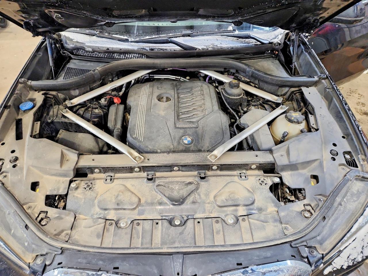 2021 BMW X5 xDrive40I - zdjęcie 12