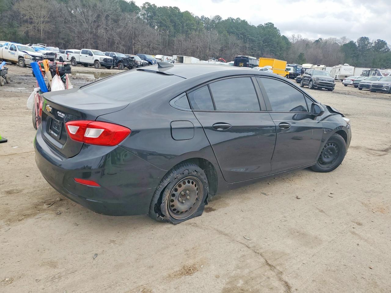 2017 Chevrolet Cruze Ls - zdjęcie 3