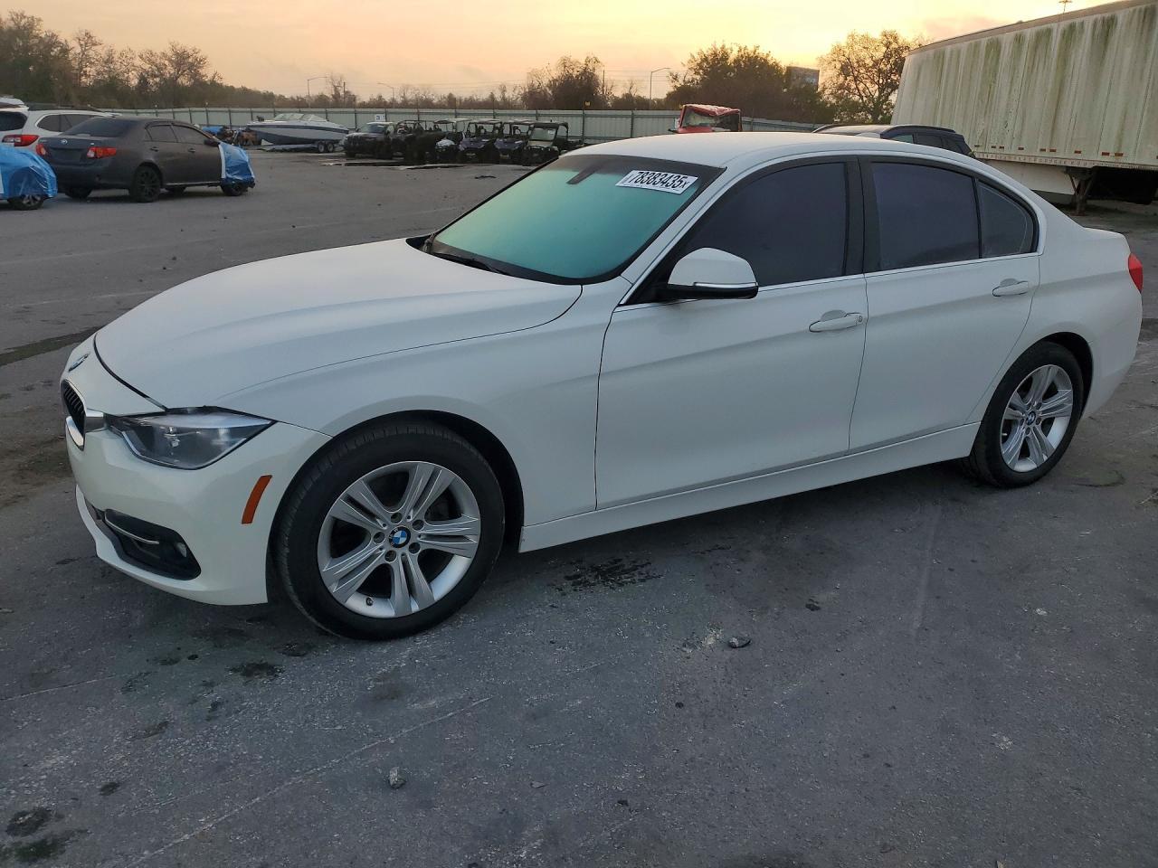 2018 BMW 330 I - zdjęcie główne