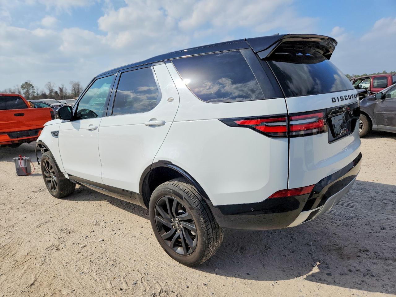 2020 Land Rover Discovery Landmark - zdjęcie 2