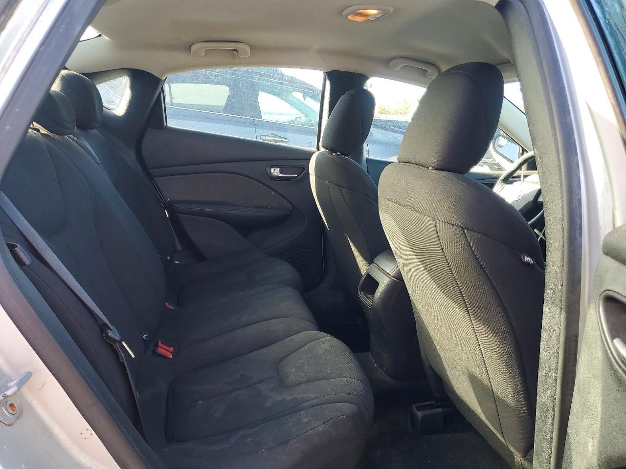 2013 Dodge Dart Se - zdjęcie 10