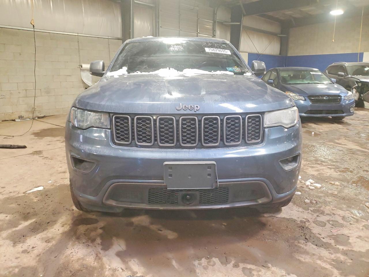 2021 Jeep Grand Cherokee Limited - zdjęcie 5