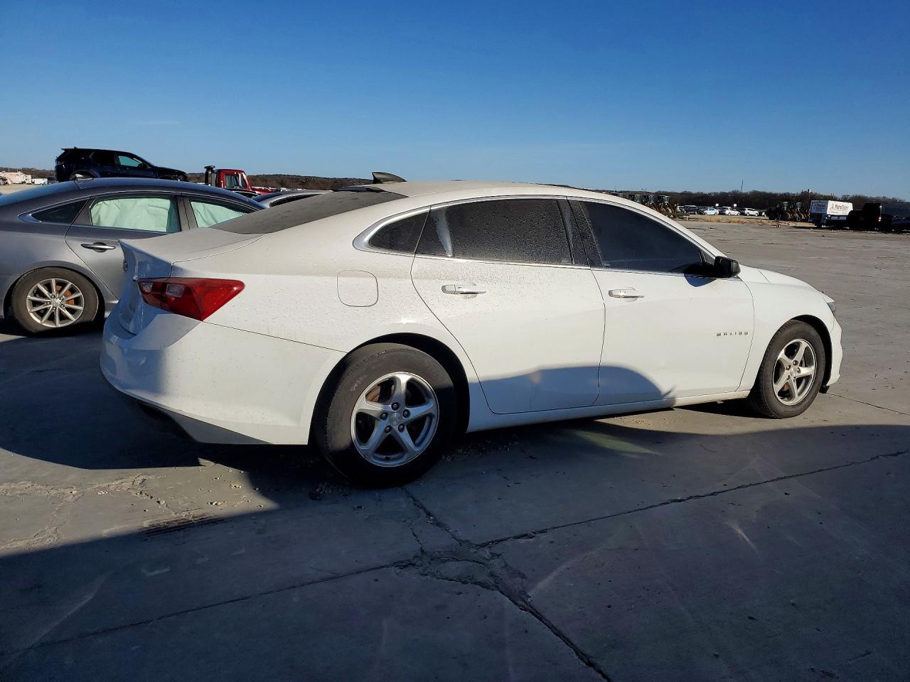 2018 Chevrolet Malibu Ls - zdjęcie 3