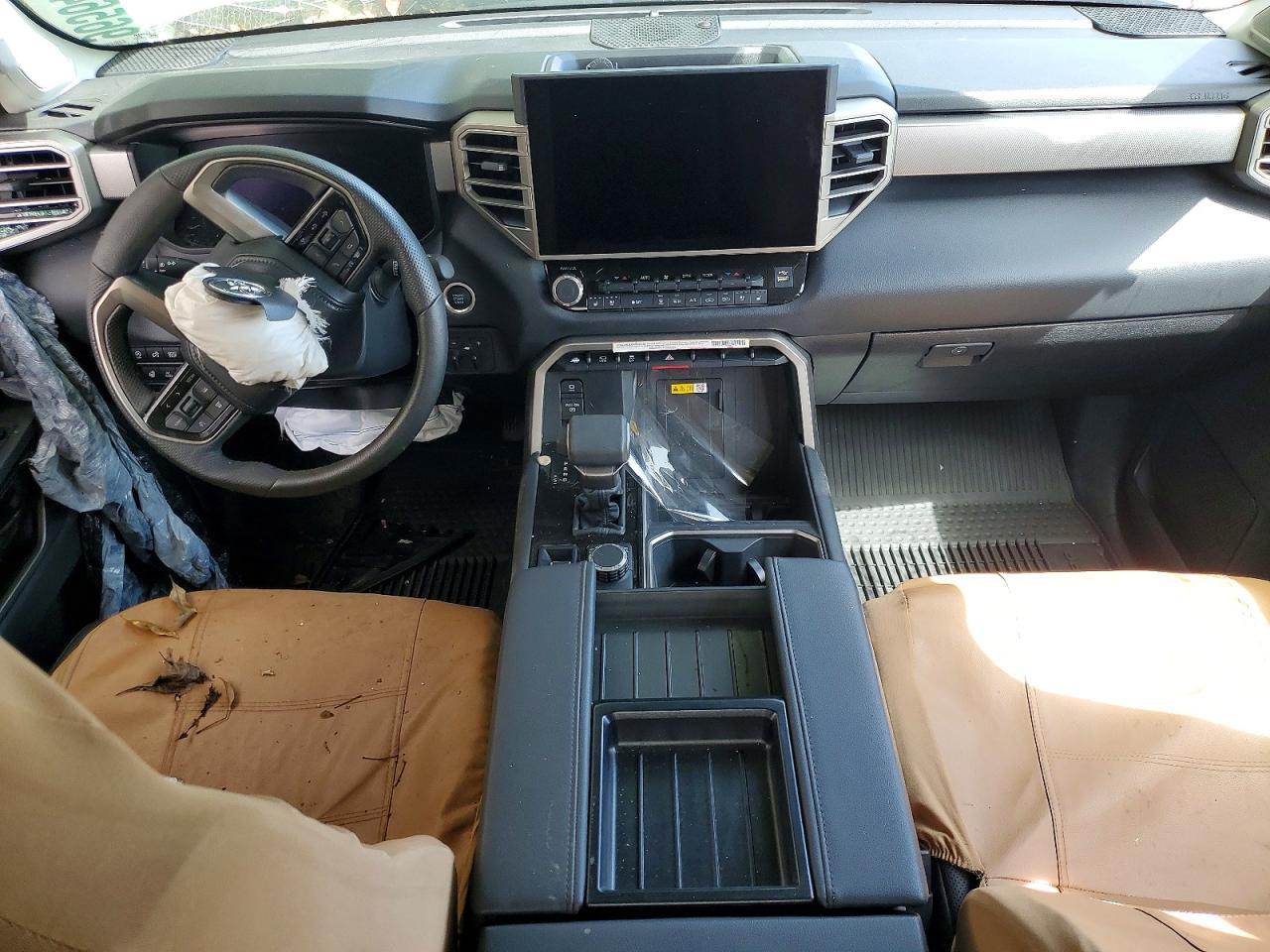 2024 Toyota Tundra Crewmax Limited - zdjęcie 8