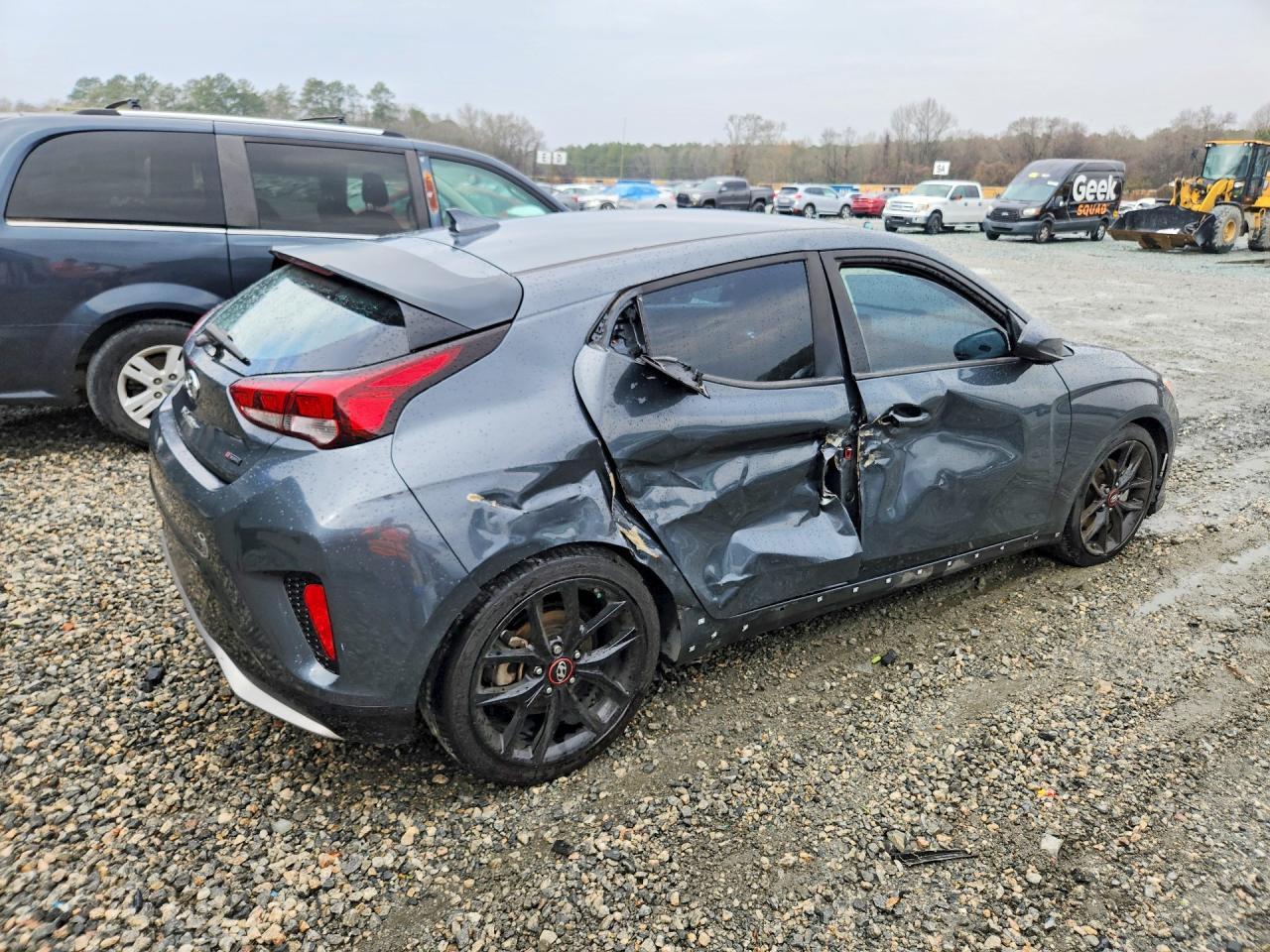 2020 Hyundai Veloster 2.0L - zdjęcie 3