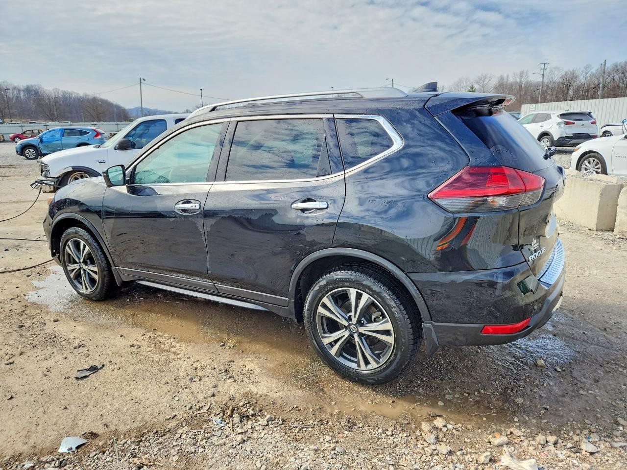2019 Nissan Rogue Sv - zdjęcie 2