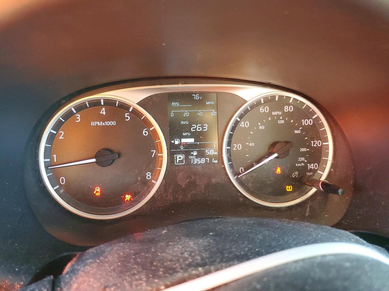 2020 Nissan Kicks S - zdjęcie 9