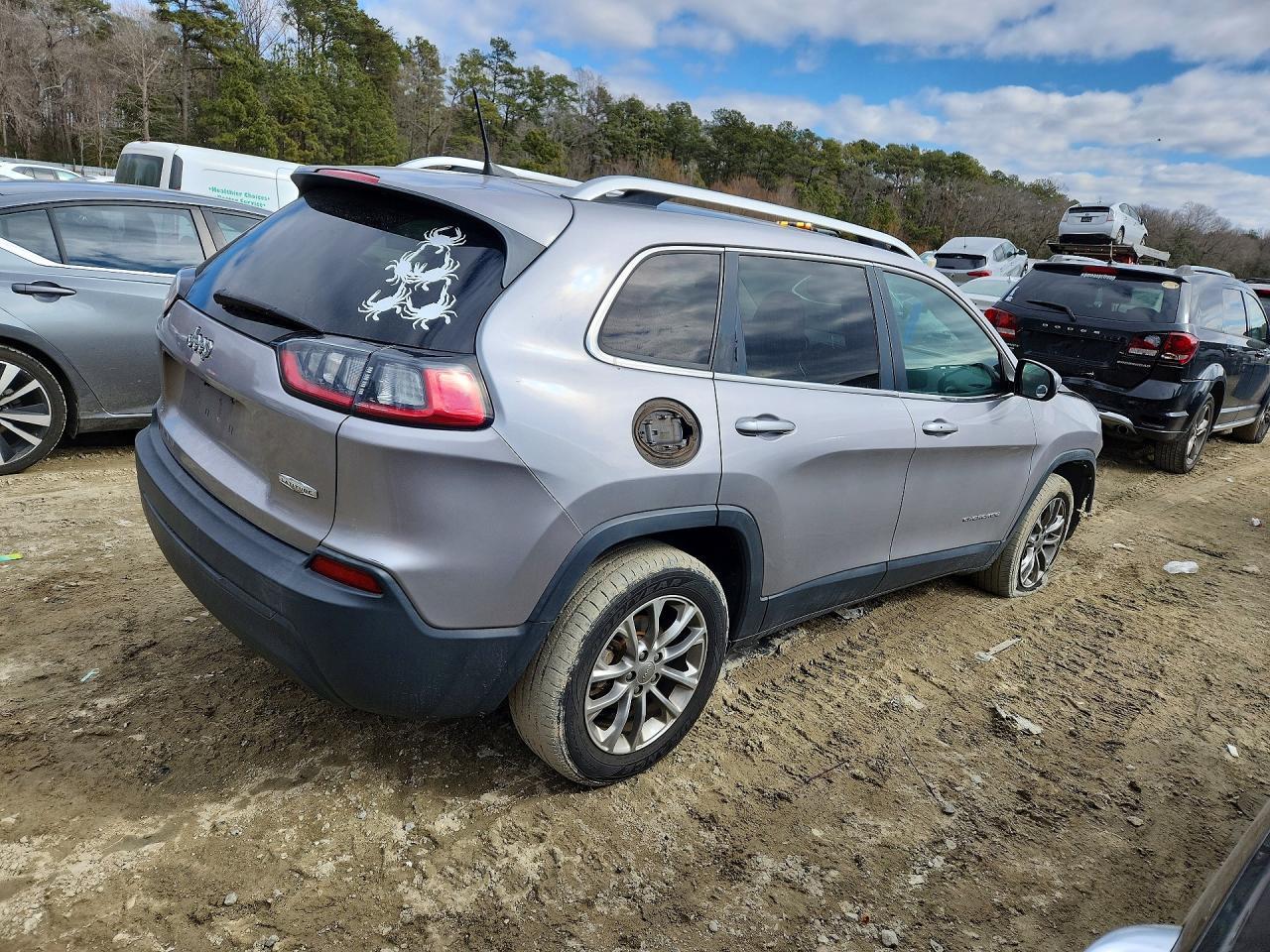 2019 Jeep Cherokee Latitude Plus - zdjęcie 3
