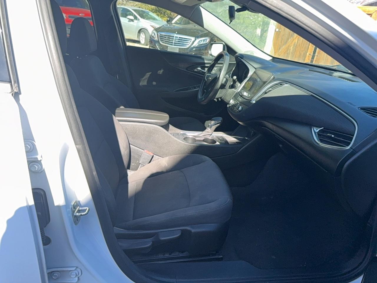 2021 Chevrolet Malibu Lt - zdjęcie 5