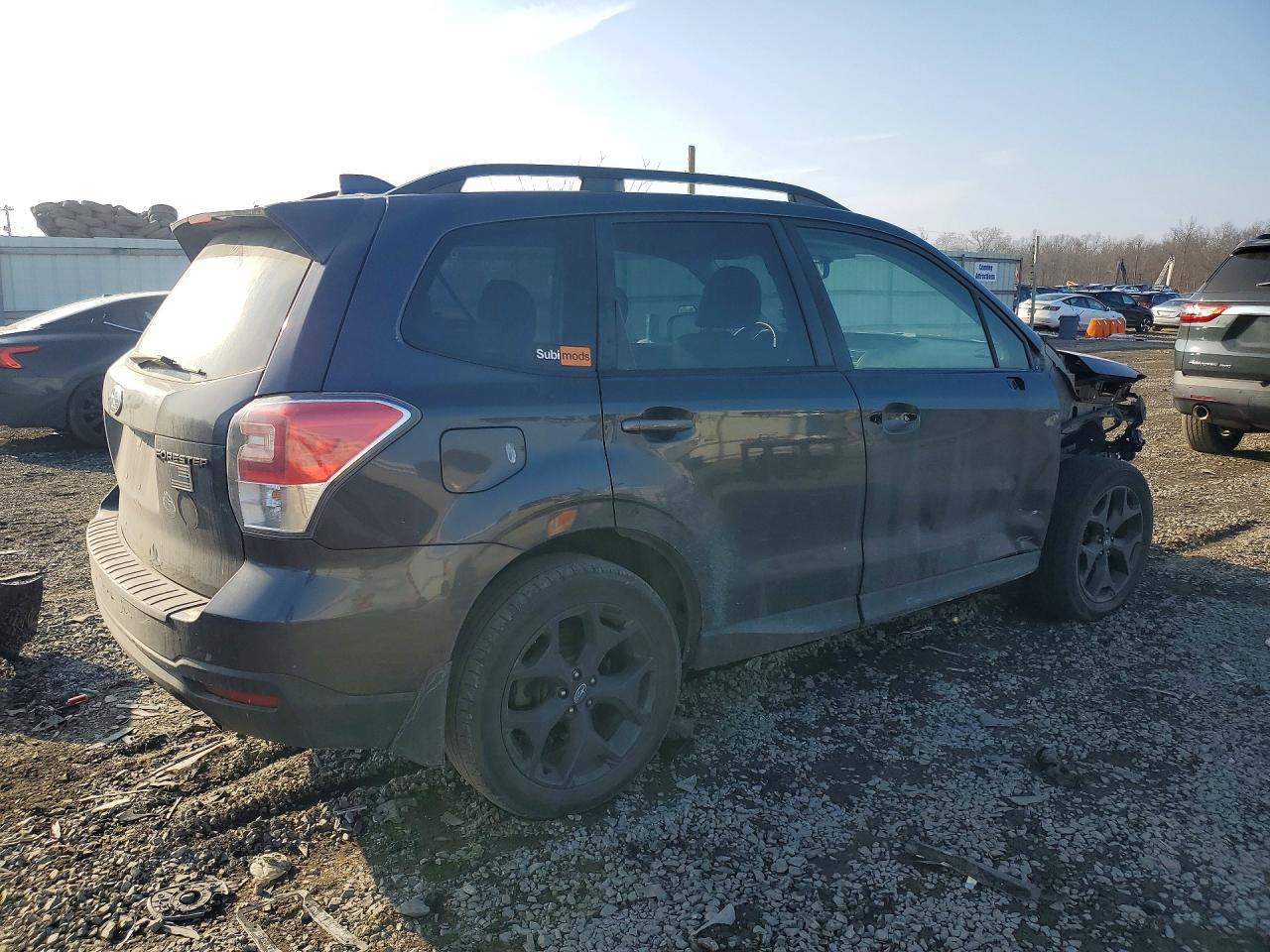 2018 Subaru Forester 2.5I Premium - zdjęcie 3