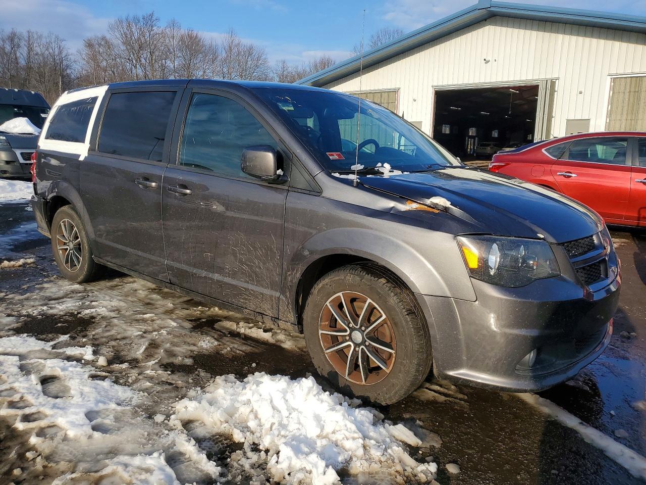 2019 Dodge Grand Caravan Gt - zdjęcie 4