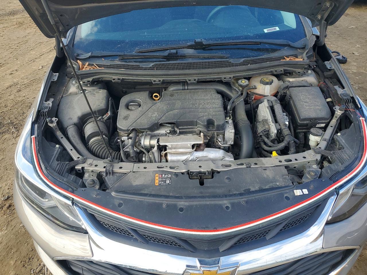 2019 Chevrolet Cruze Lt - zdjęcie 11