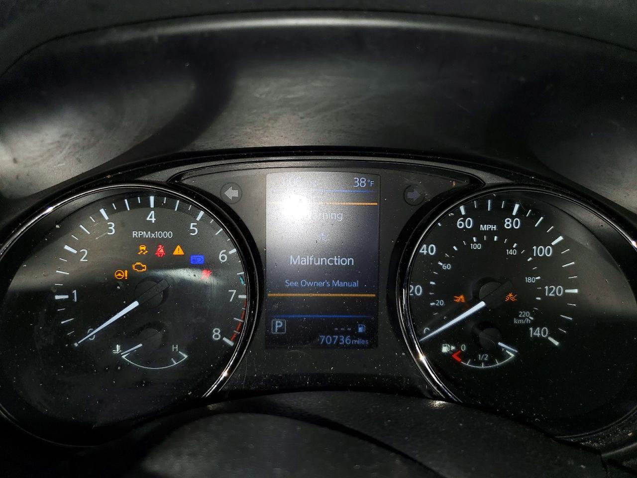 2020 Nissan Rogue Sport S - zdjęcie 9