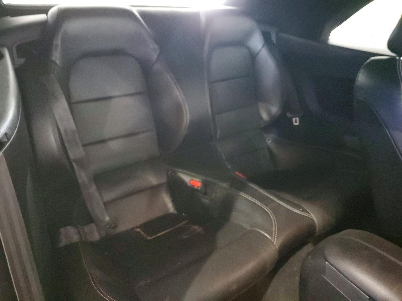 2022 Ford Mustang - zdjęcie 10