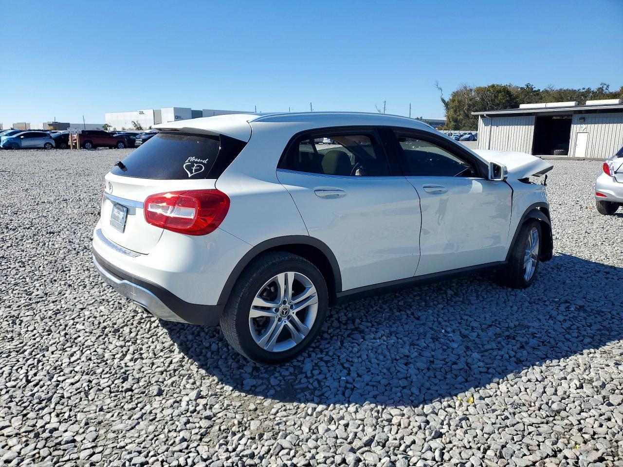 2018 Mercedes-Benz Gla 250 - zdjęcie 3