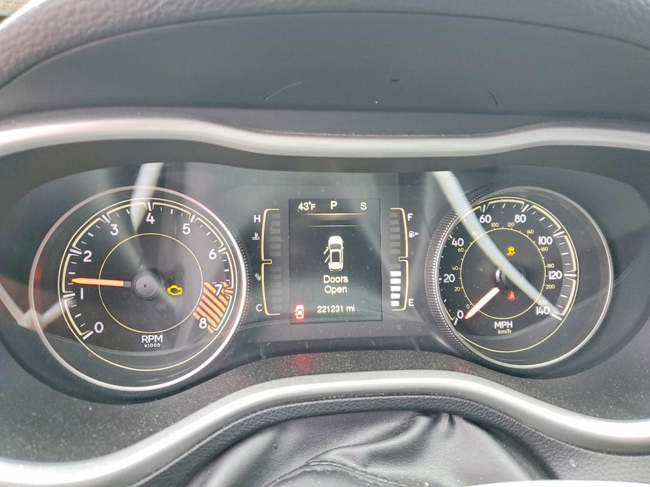 2014 Jeep Cherokee Latitude - zdjęcie 9