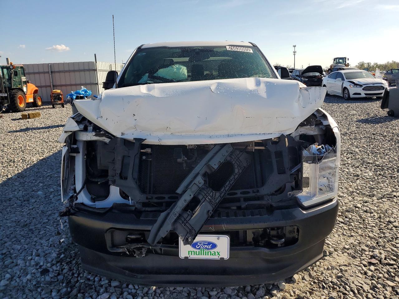 2024 Ford F250 Super Duty - zdjęcie 5