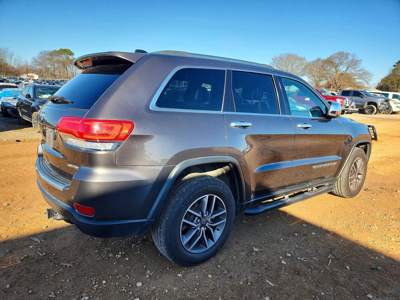 2019 Jeep Grand Cherokee - zdjęcie 3