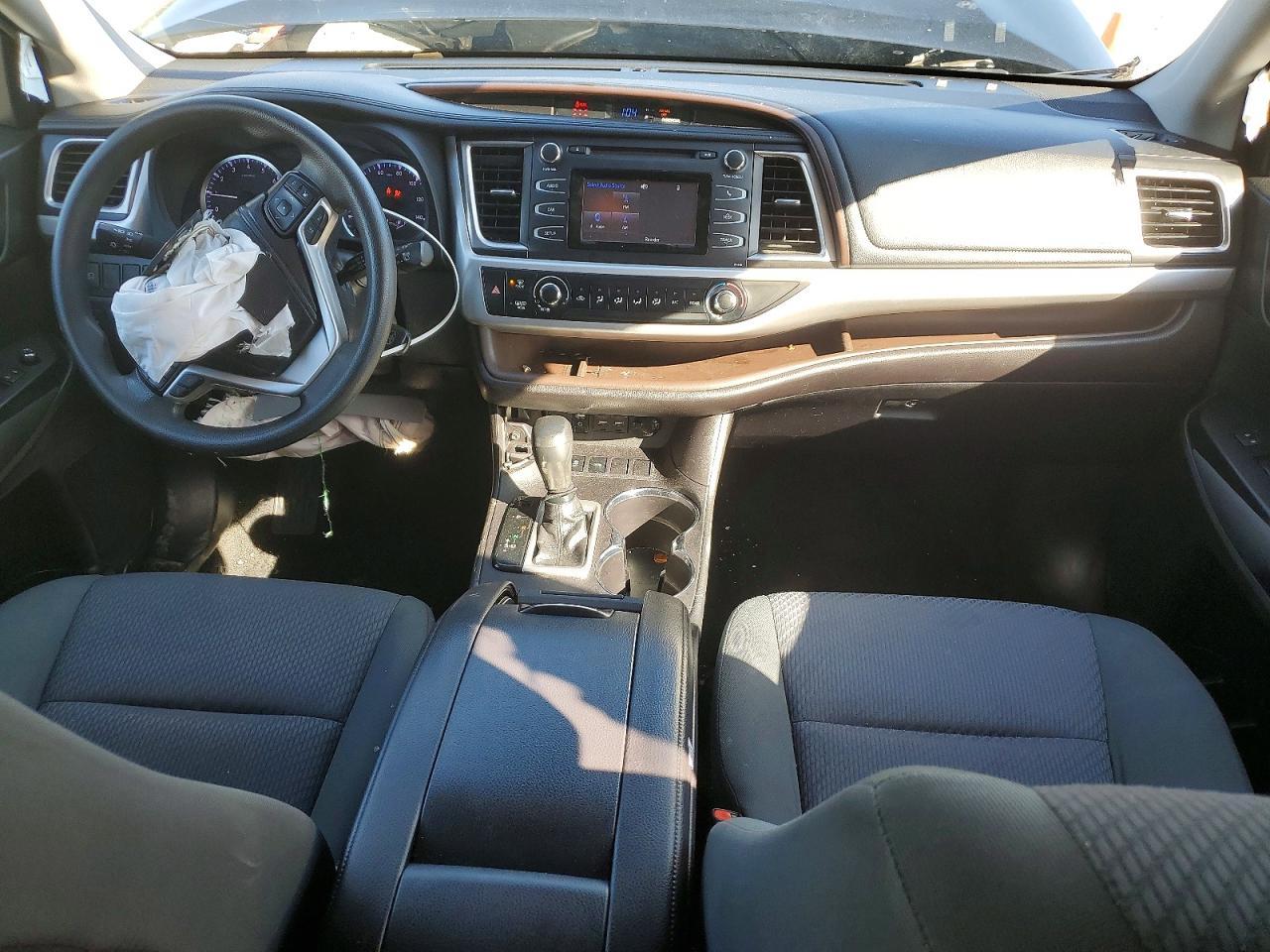 2019 Toyota Highlander Le - zdjęcie 8