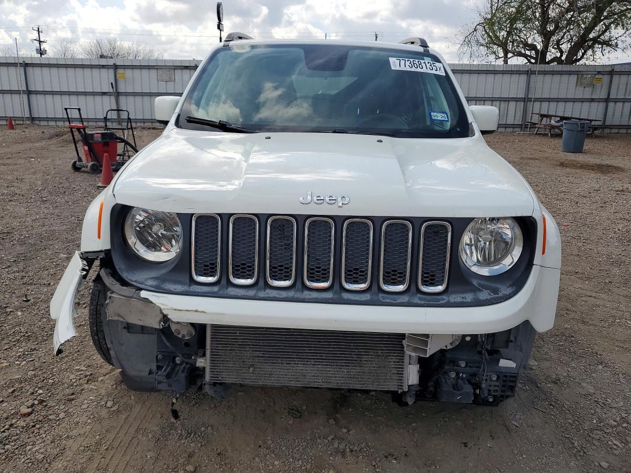 2018 Jeep Renegade Latitude - zdjęcie 5