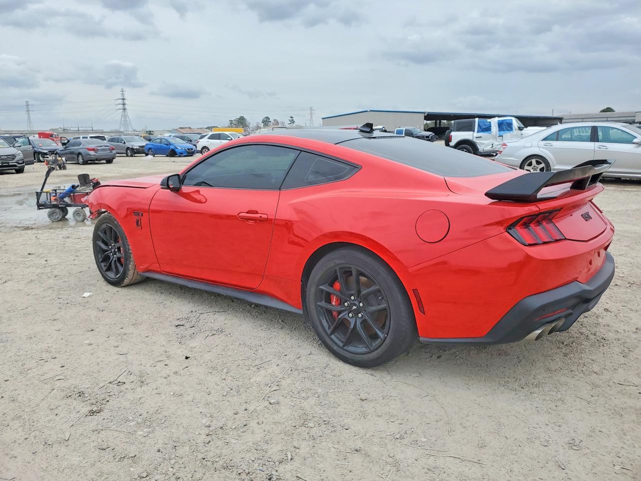 2024 Ford Mustang Gt - zdjęcie 2