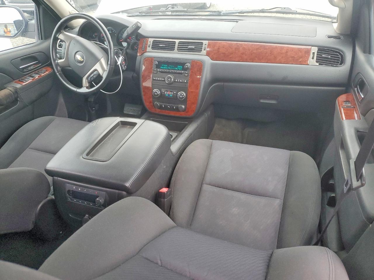 2014 Chevrolet Tahoe C1500 Ls - zdjęcie 8