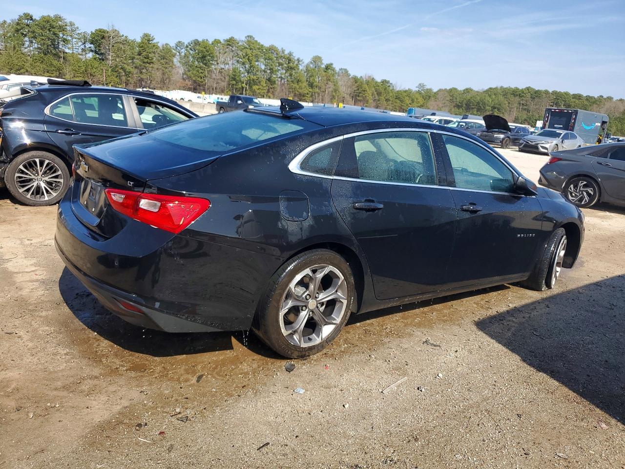 2023 Chevrolet Malibu Lt - zdjęcie 3