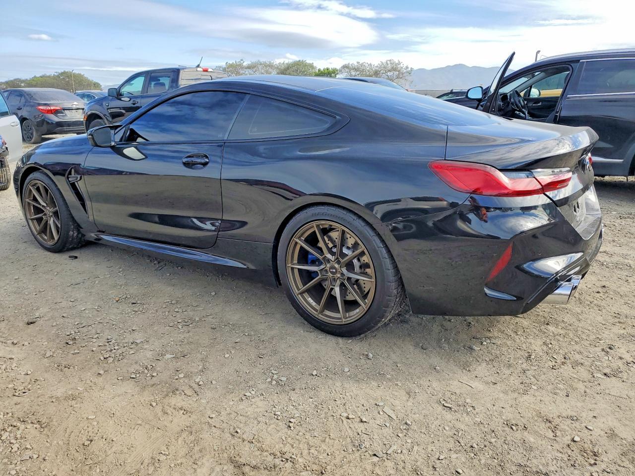 2020 BMW M8 - zdjęcie 2