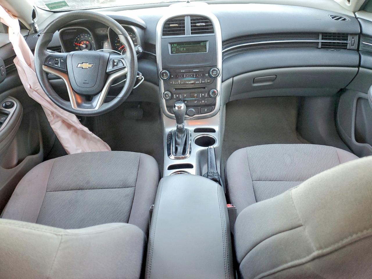 2014 Chevrolet Malibu Ls - zdjęcie 8