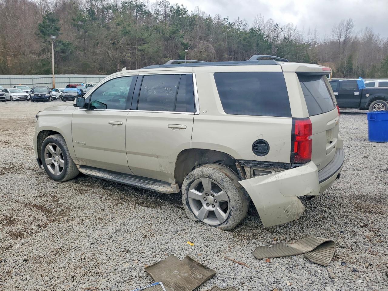2016 Chevrolet Tahoe C1500 Lt - zdjęcie 2