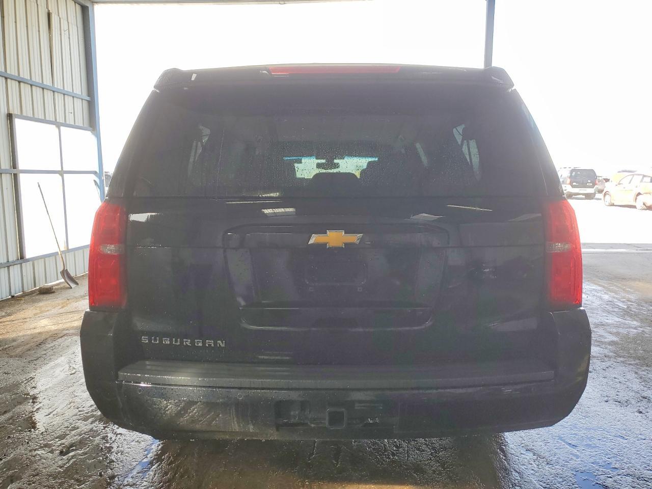 2020 Chevrolet Suburban K1500 Ls - zdjęcie 6