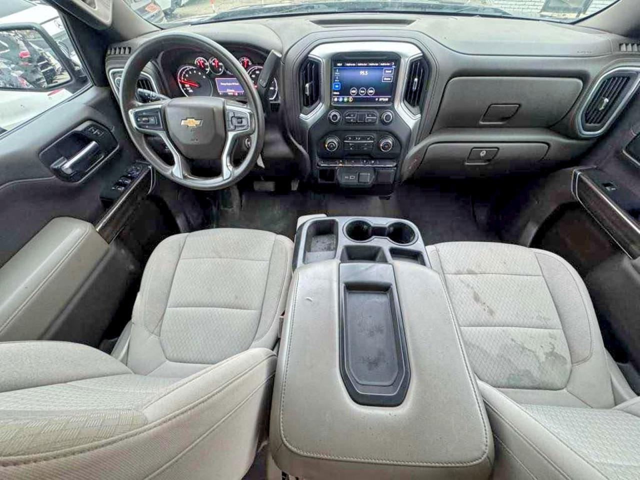 2020 Chevrolet Silverado K1500 Lt - zdjęcie 9