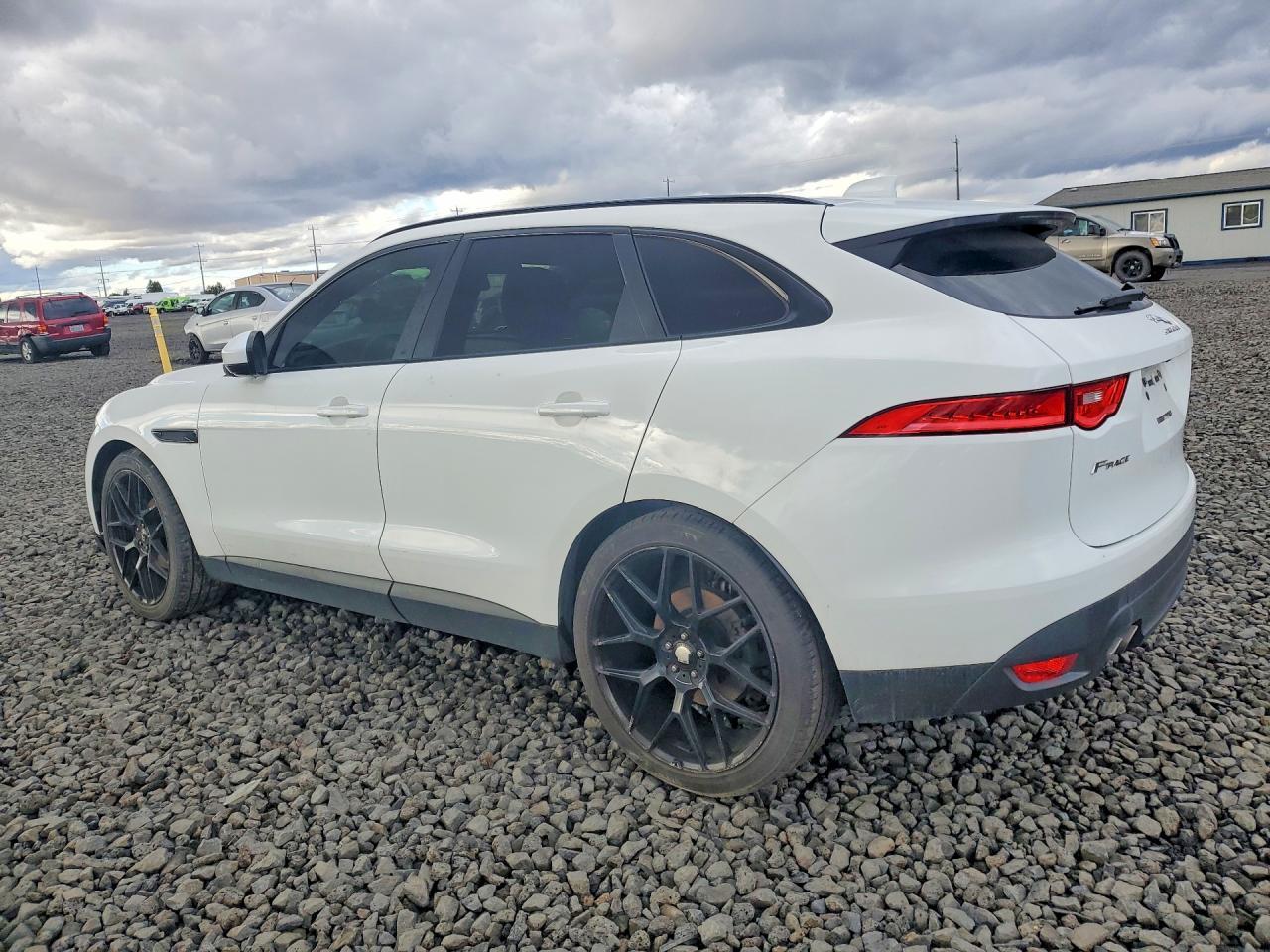 2017 Jaguar F-Pace Premium - zdjęcie 2