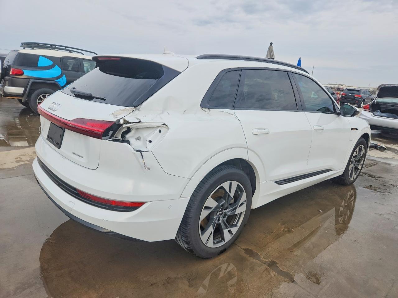 2021 Audi E-Tron Premium - zdjęcie 3