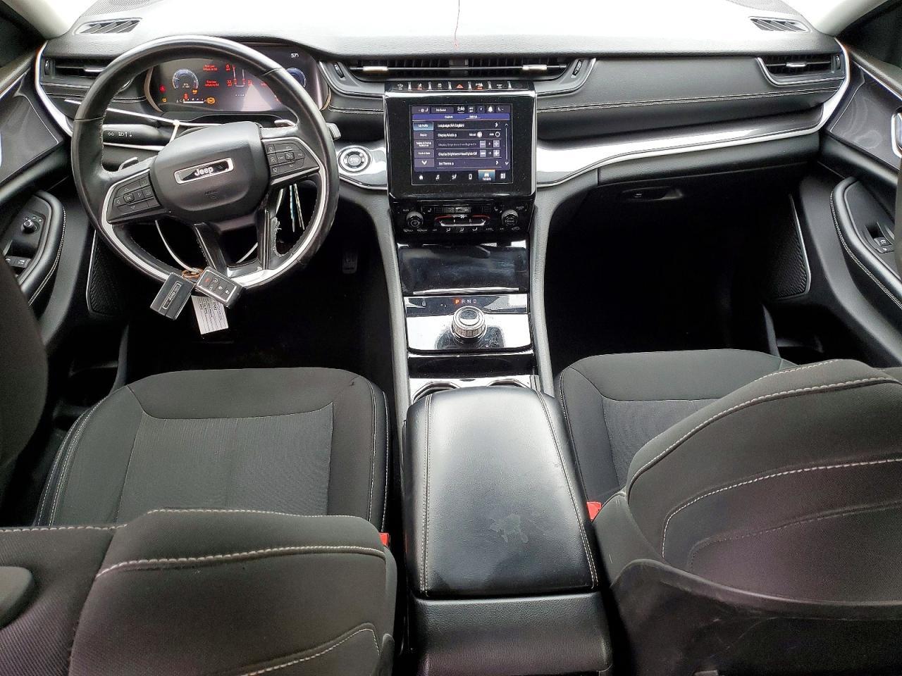 2021 Jeep Grand Cherokee L Laredo - zdjęcie 8