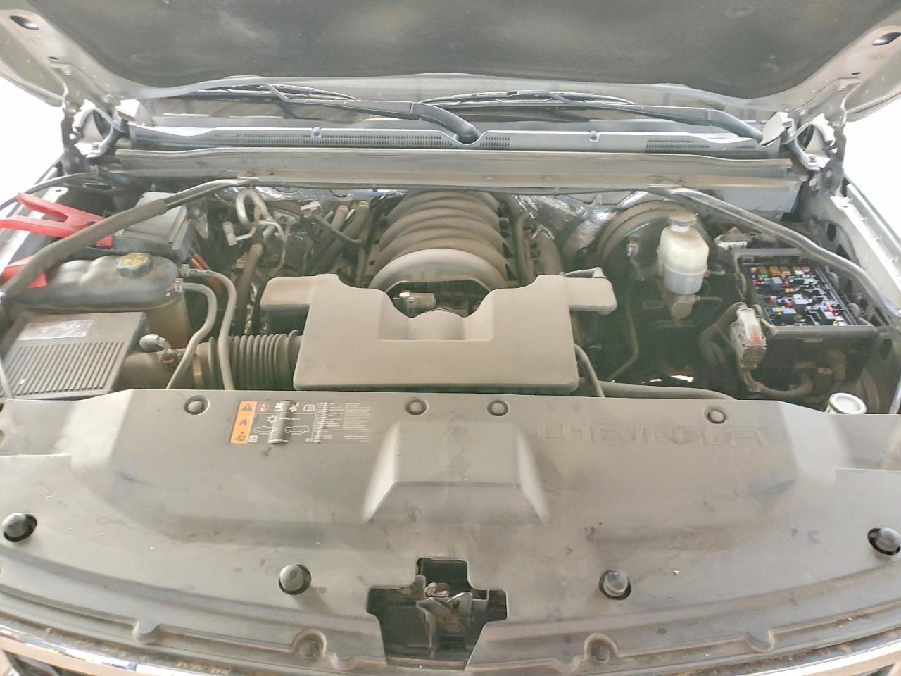 2018 Chevrolet Suburban C1500 Lt - zdjęcie 12