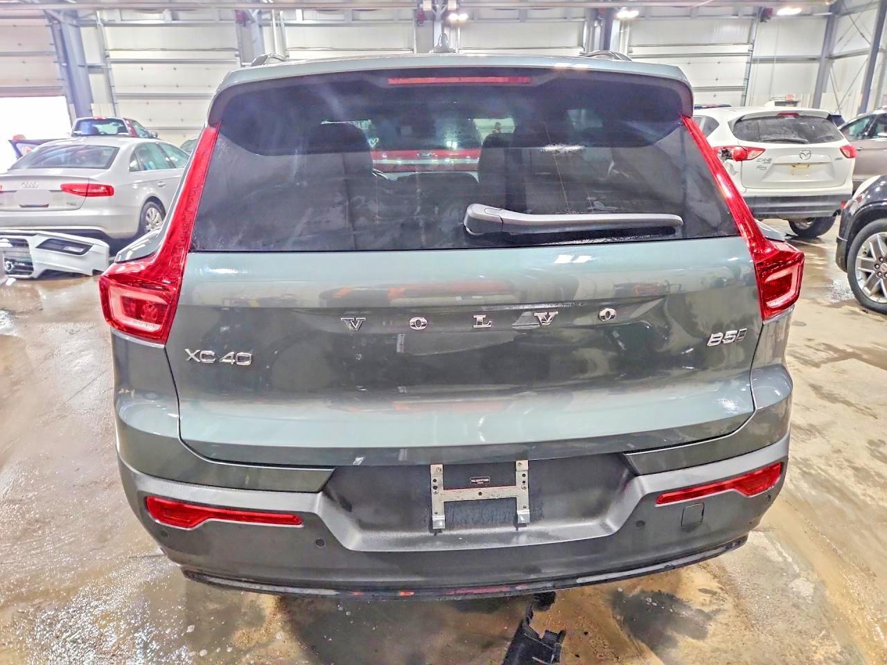 2026 Volvo Xc40 Plus - zdjęcie 6