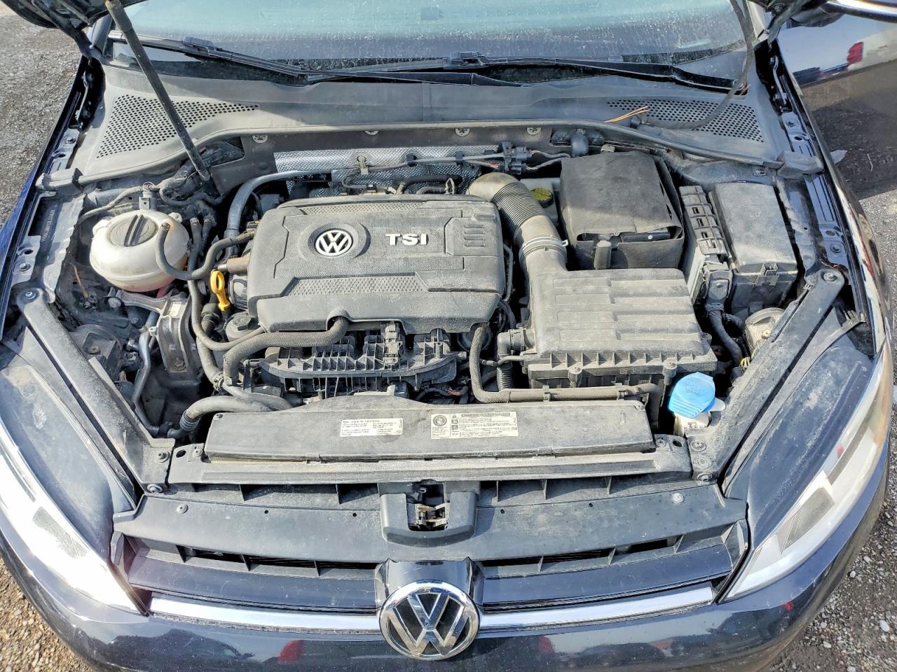 2017 Volkswagen Golf Sportwagen S - zdjęcie 11