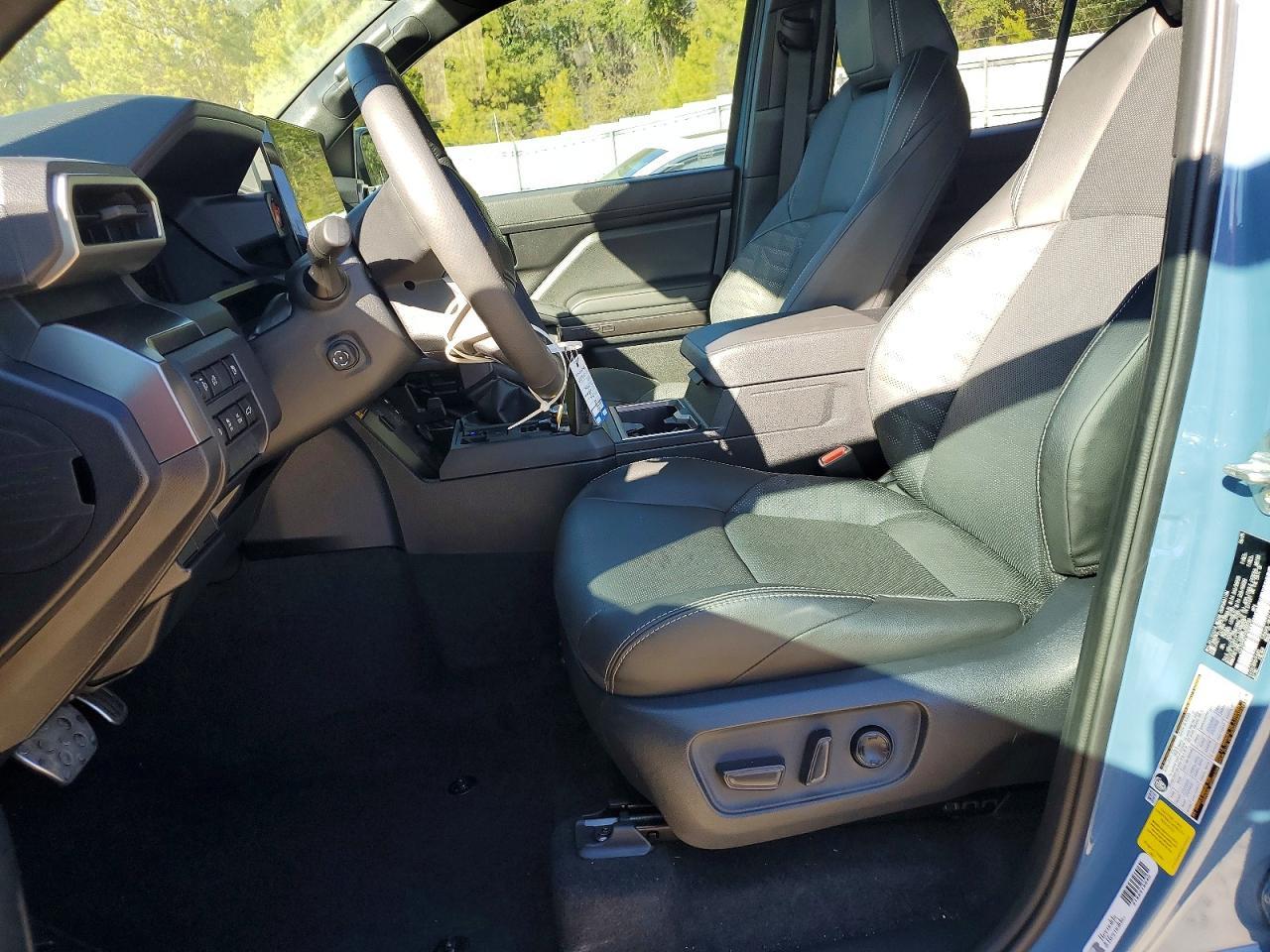 2025 Toyota 4Runner Sr5 - zdjęcie 7