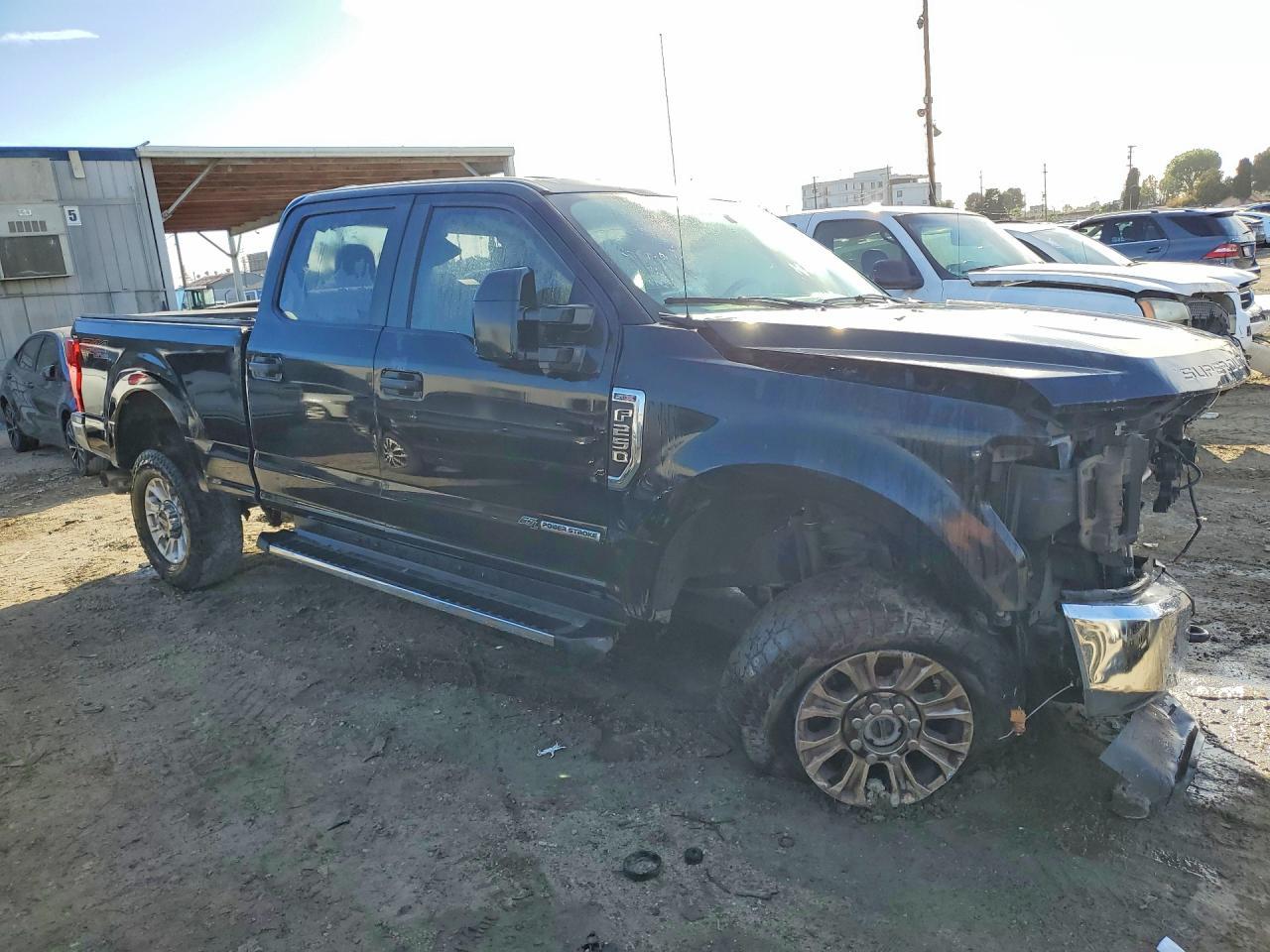 2021 Ford F250 Super Duty - zdjęcie 4
