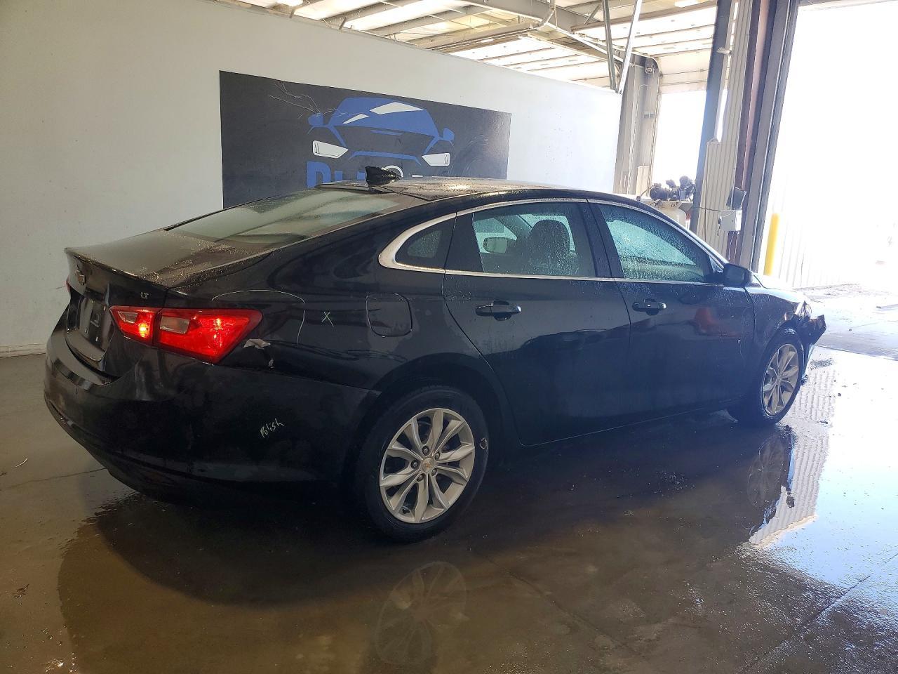 2025 Chevrolet Malibu Lt - zdjęcie 3