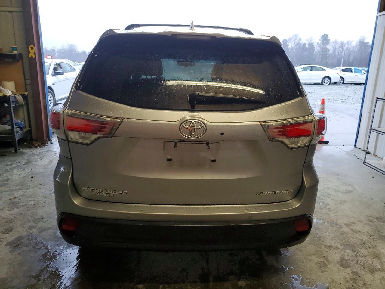 2015 Toyota Highlander Limited - zdjęcie 6